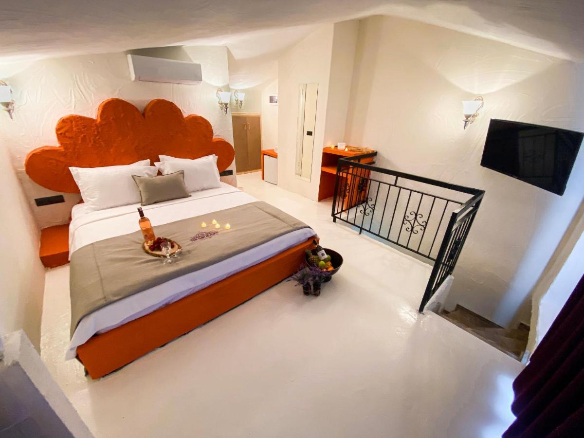 Tek Han Alacati Hotell Exteriör bild