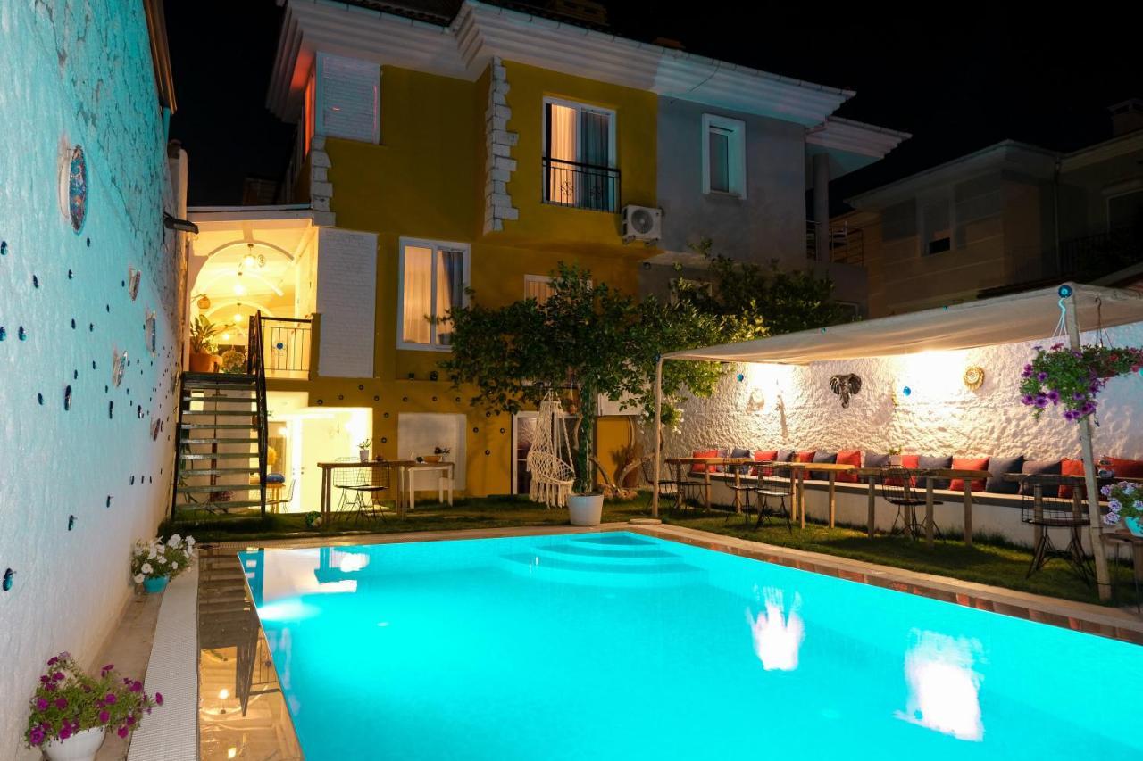 Tek Han Alacati Hotell Exteriör bild