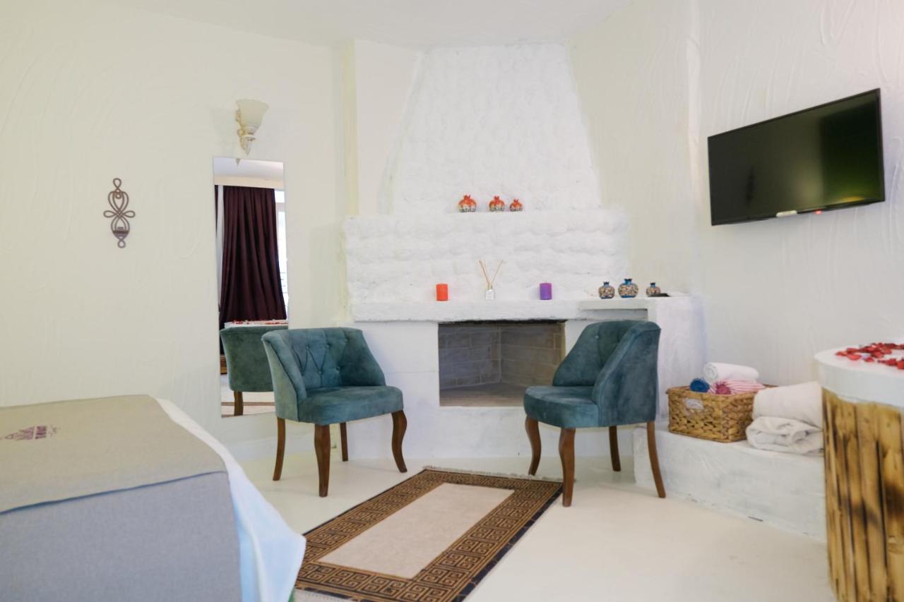 Tek Han Alacati Hotell Exteriör bild