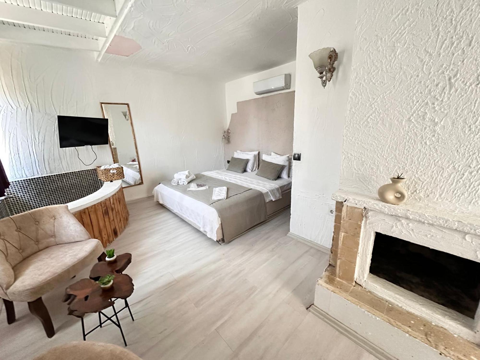 Tek Han Alacati Hotell Exteriör bild