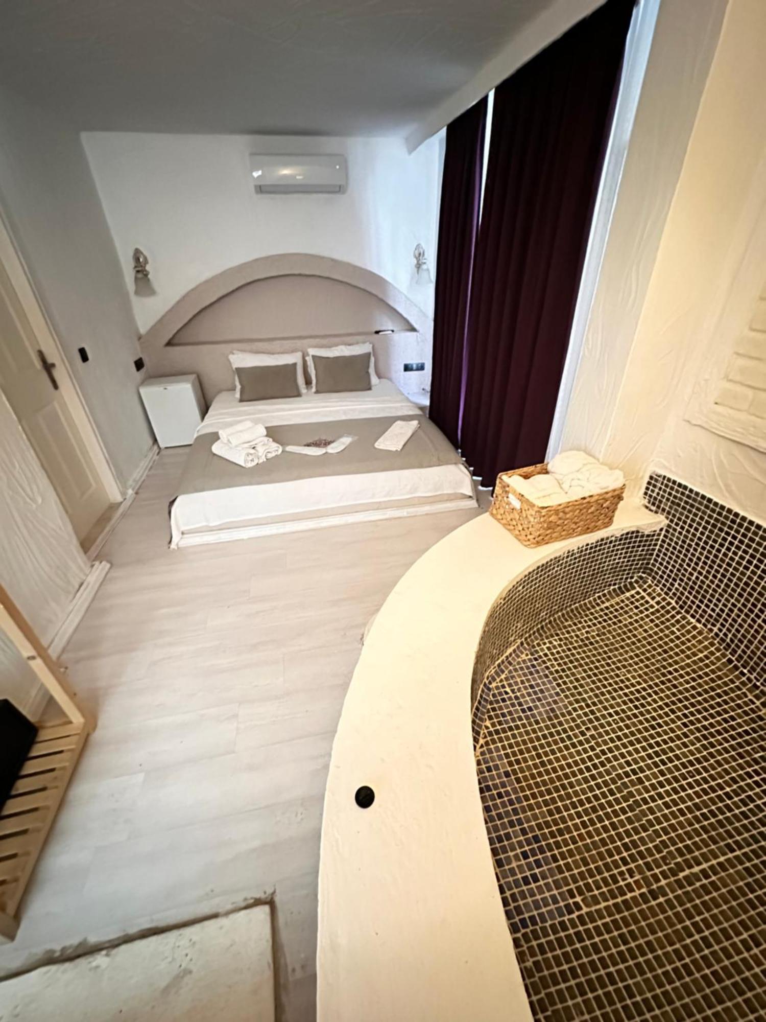 Tek Han Alacati Hotell Exteriör bild
