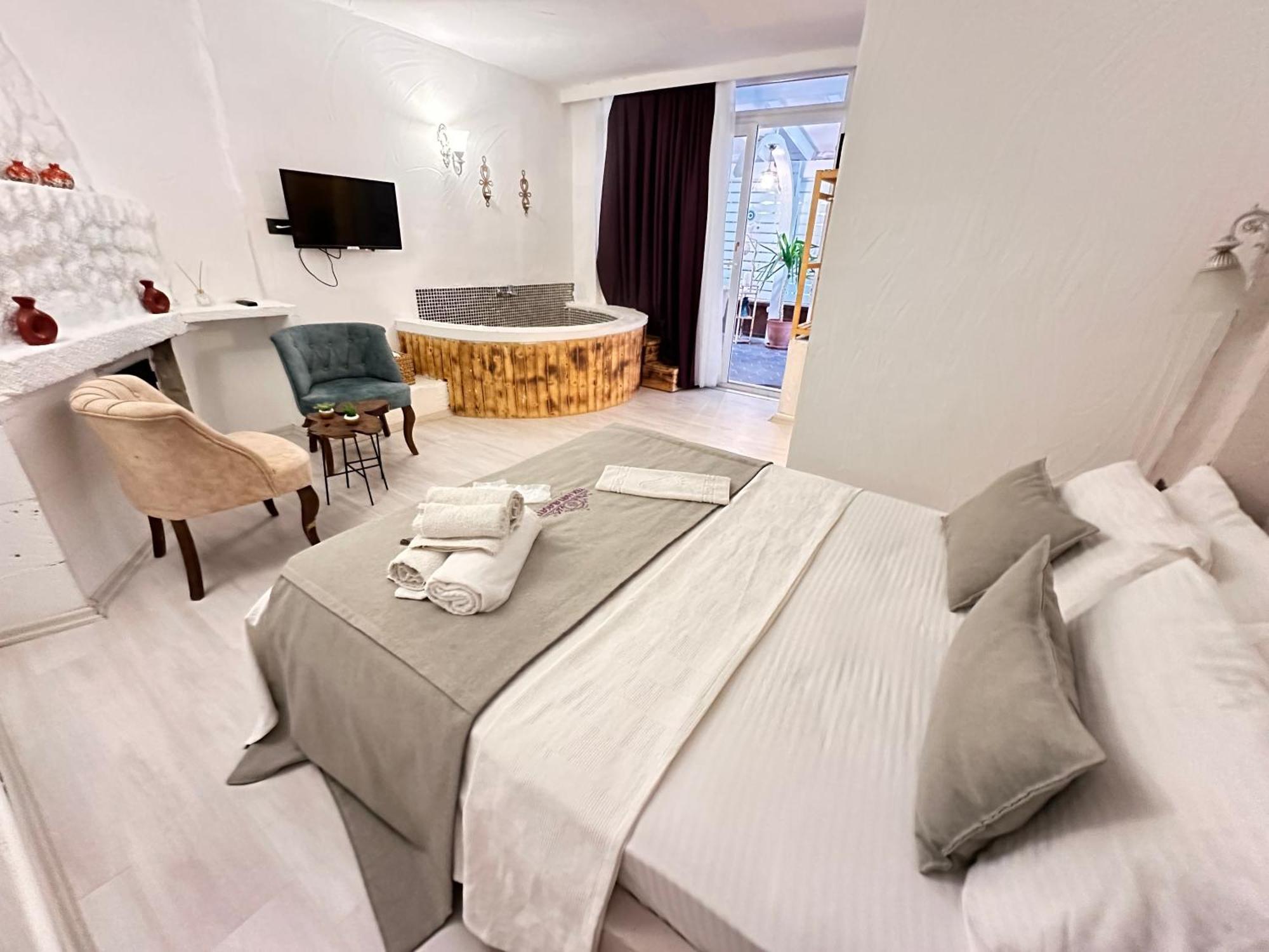 Tek Han Alacati Hotell Exteriör bild