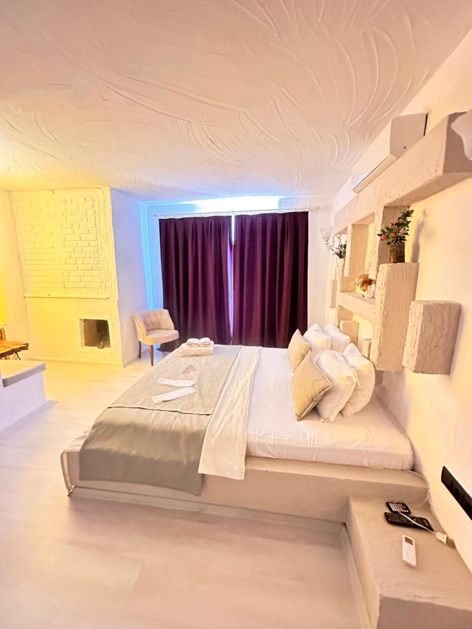 Tek Han Alacati Hotell Exteriör bild