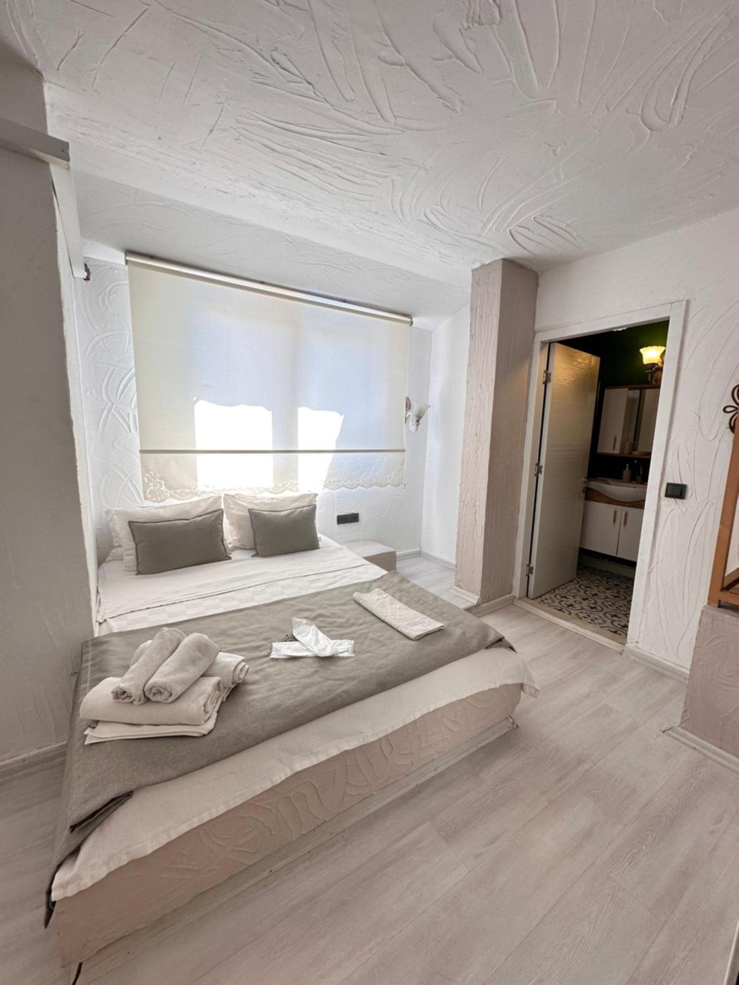 Tek Han Alacati Hotell Exteriör bild